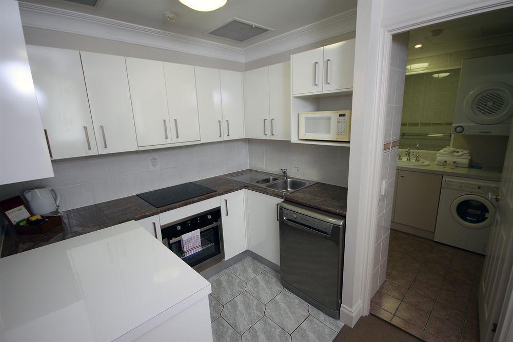 Manor Apartment Hotel Brisbane Exteriör bild
